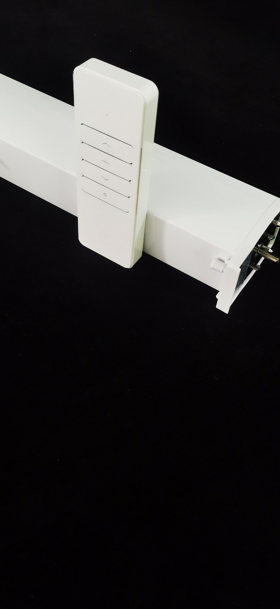 智能语音遥控器+电动窗帘电机傻瓜式的语音遥控手柄