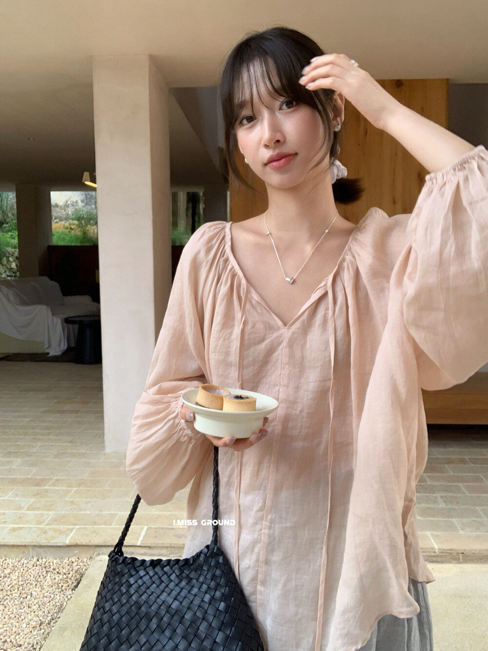 Áo sơ mi nữ linen tay dài cổ V dây buộc phong cách lười biếng — Xanh nước biển, màu hồng, Vàng nhạtcolor, trắng sữa chi tiết 19