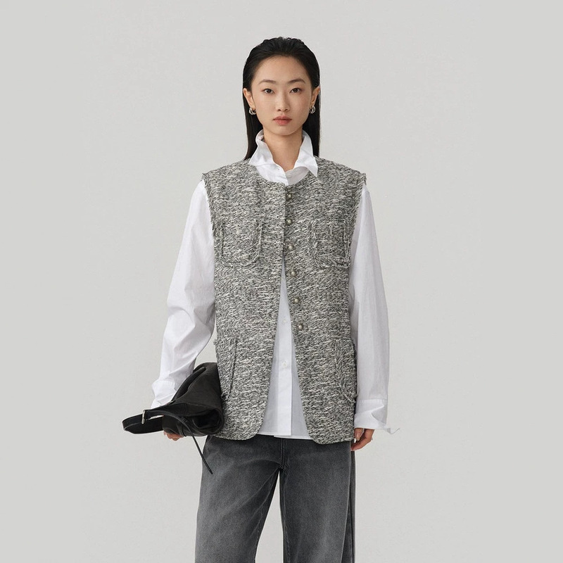 Simple Commuting Round-Neck Tweed Vest for Women, 2026 Autumn New Style, Elegant Loose Fit, Versatile Little Chanel Style Round-Neck Vest