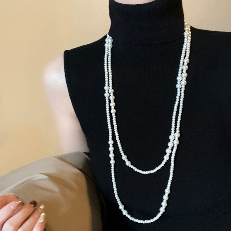 Minimalist Layered Necklace For Women With Delicate Chains_voghion.com