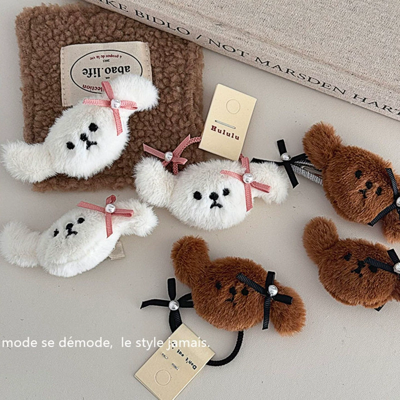 Очаровательная демисезонная заколка для волос, чёлки