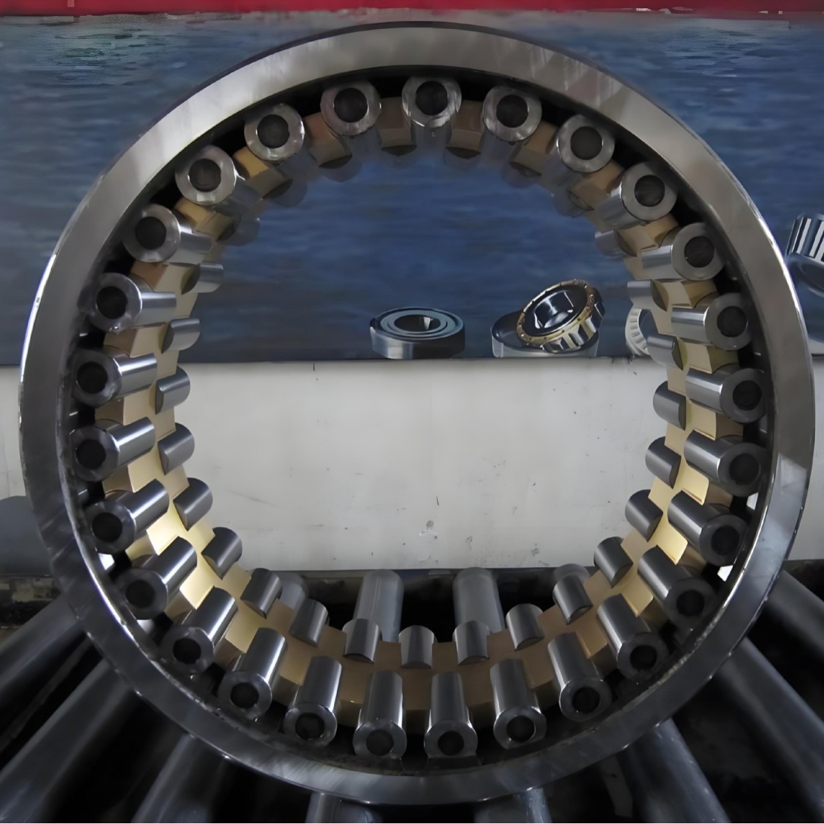 单列圆柱滚子轴承NU3172M 3032772H 360 600 192 NU3172MC3