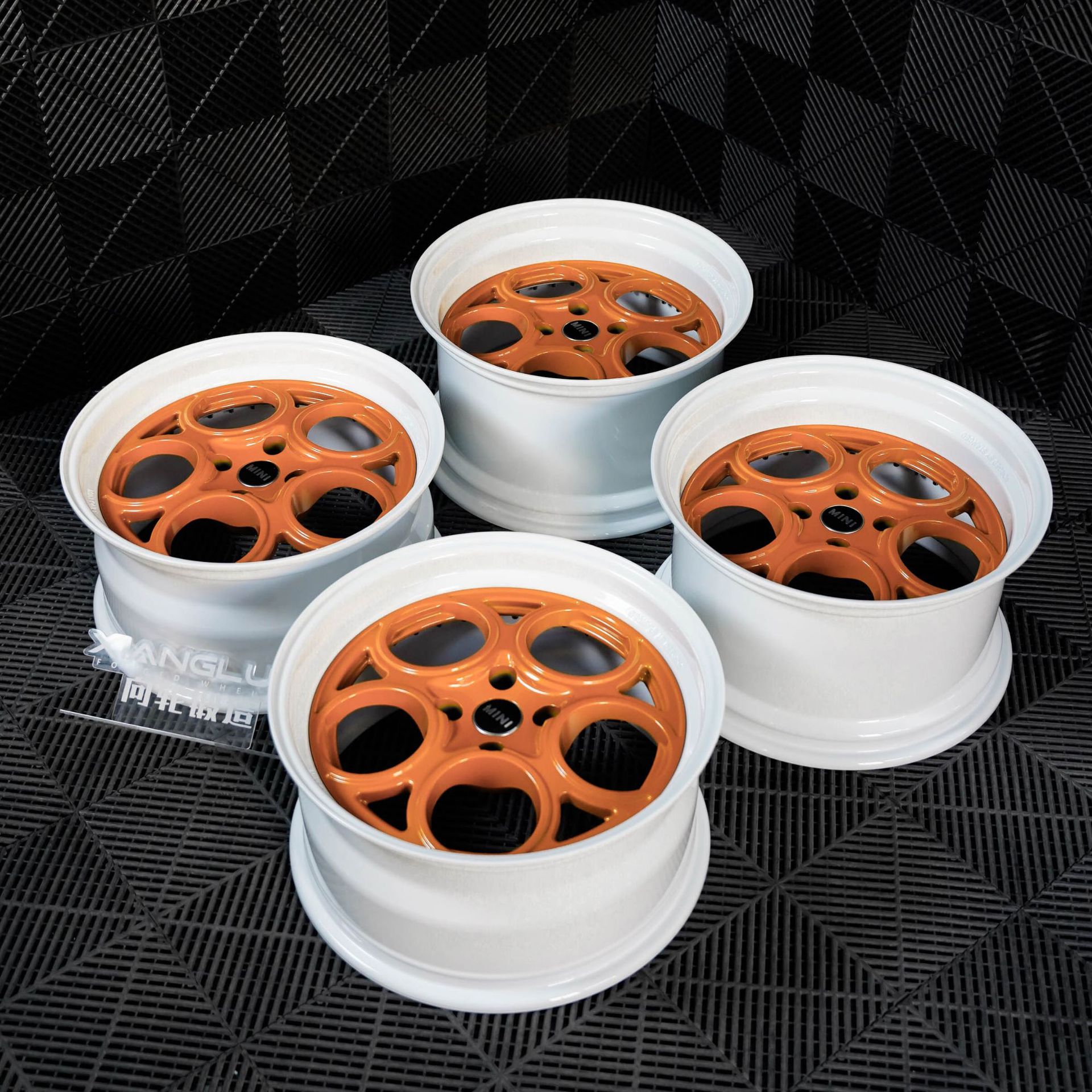 Forged Wheel Hubs Modified from 17/18/19/20/ 22inch Inch Aluminum Alloy Are Suitable for Various Models of Forged Wheel Hubs