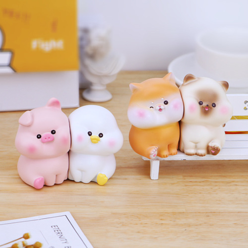 Sticky little animal ornaments, cute car-mounted car office desktop decorations, healing and decompressing girl's heart gifts