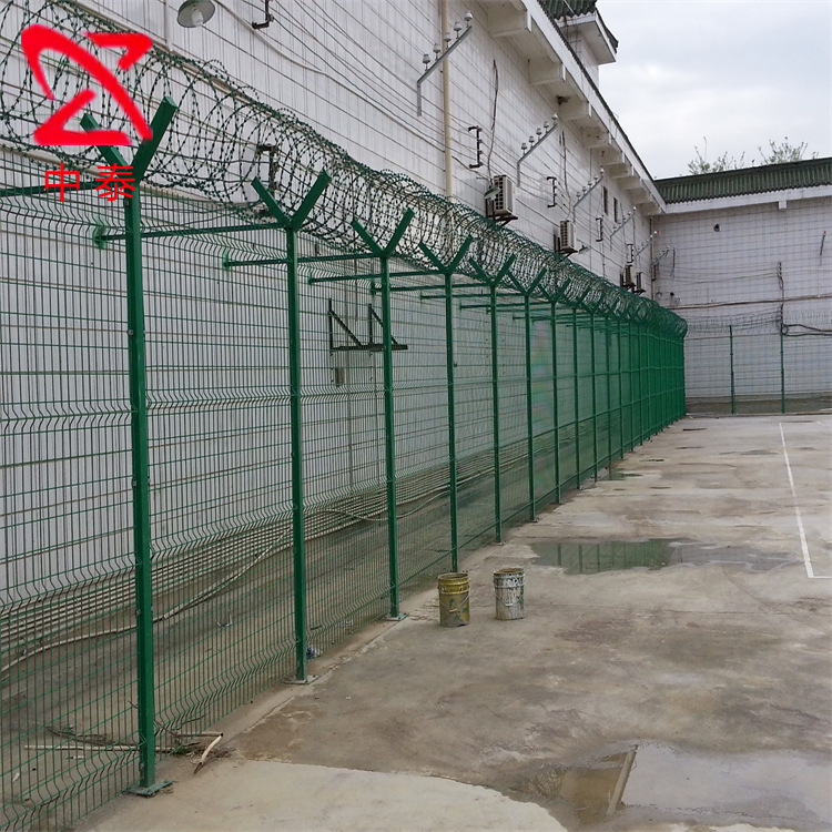 简易钢柱刺绳围栏厂家 周界物理隔栏  钢方管立柱120mm*120mm*3mm