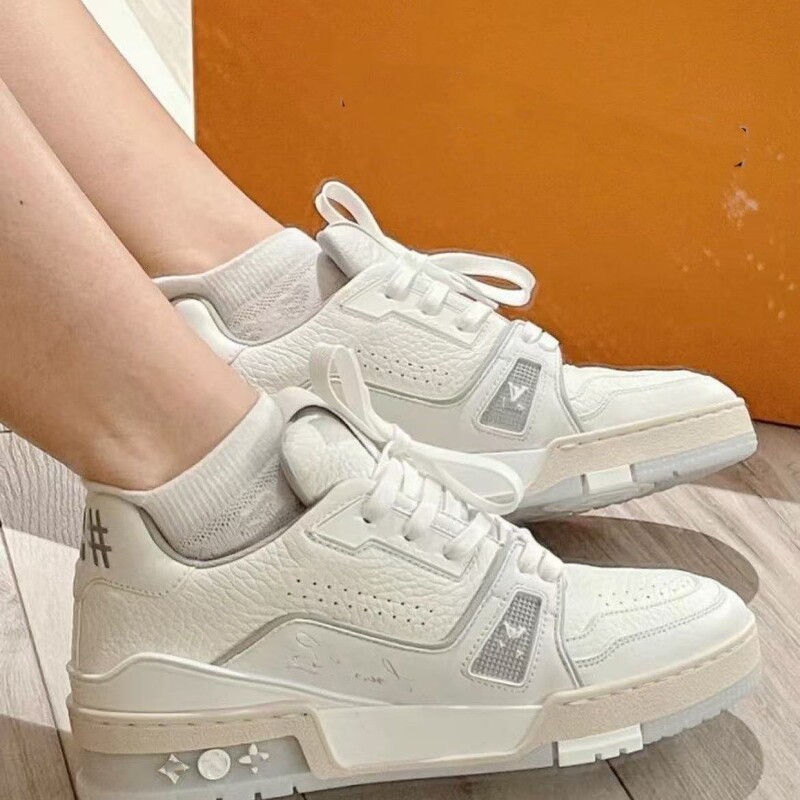 Cross-border pure original LV trainer sneakers in black and white cement color, unisex couple shoes, casual sports sneakers Cross-border pure original LV trainer sneakers in black and white cement color, unisex couple shoes, casual sports sneakers