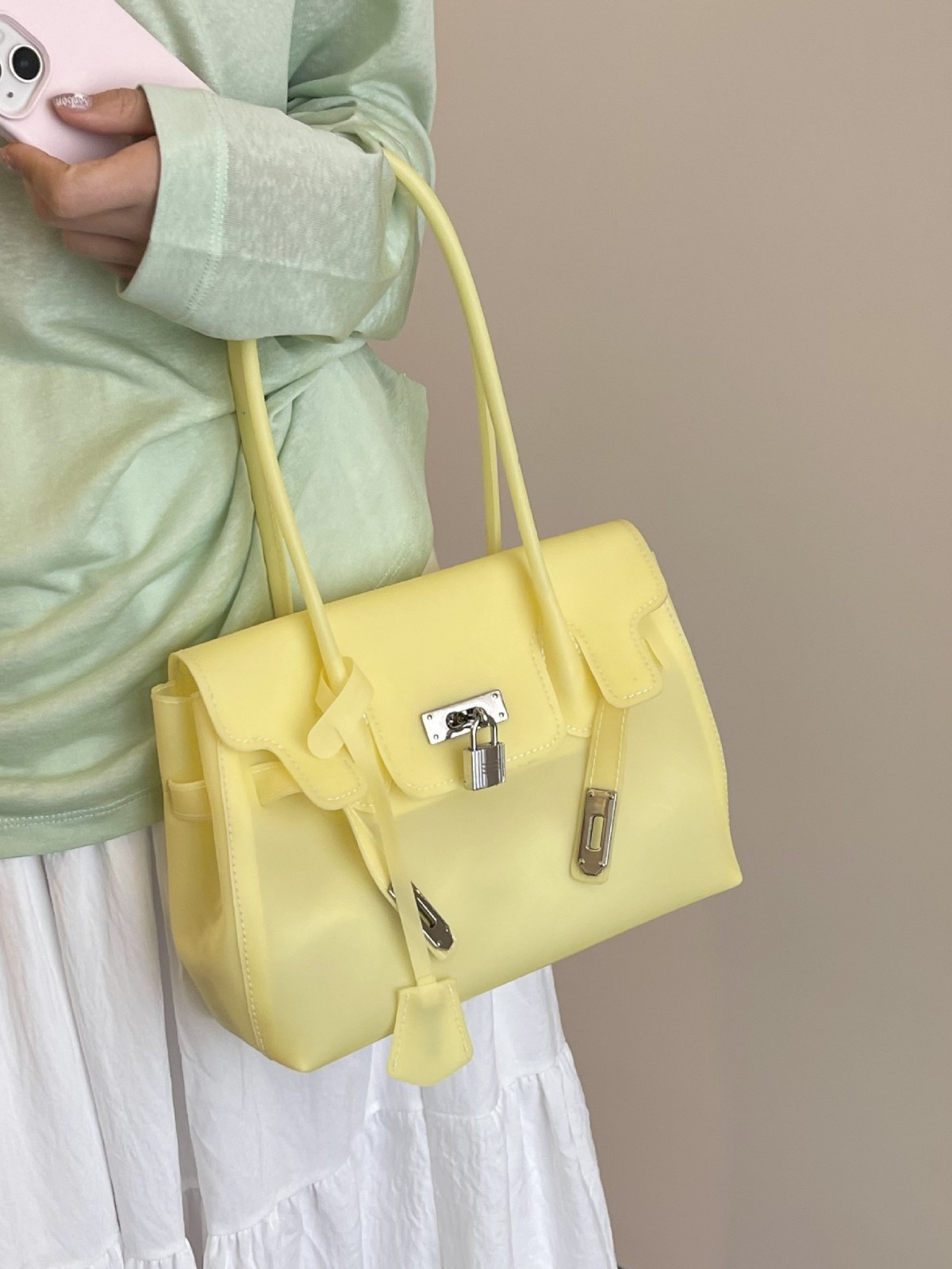 Bolsa de gelatina de gran capacidad para mujeres verano de 2026 nueva moda de dopamina Kelly bolso de moda coreano bolso de tote