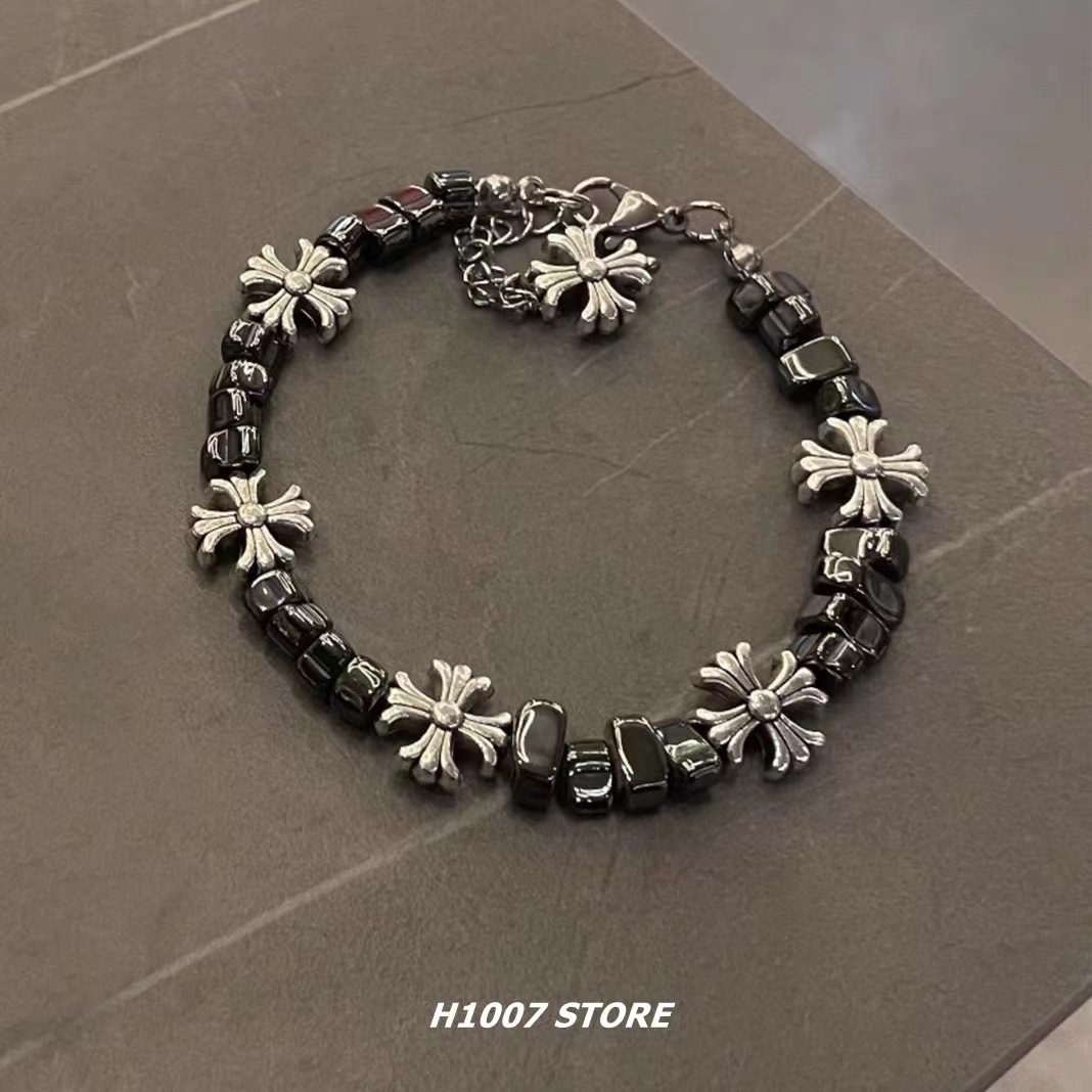 Cross Flower Trendy Men's Collarbone Chain Women's Niche Design Sweatshirt Necklace Hip Hop Style Geometric Pattern Alloy Jewelry display picture 10