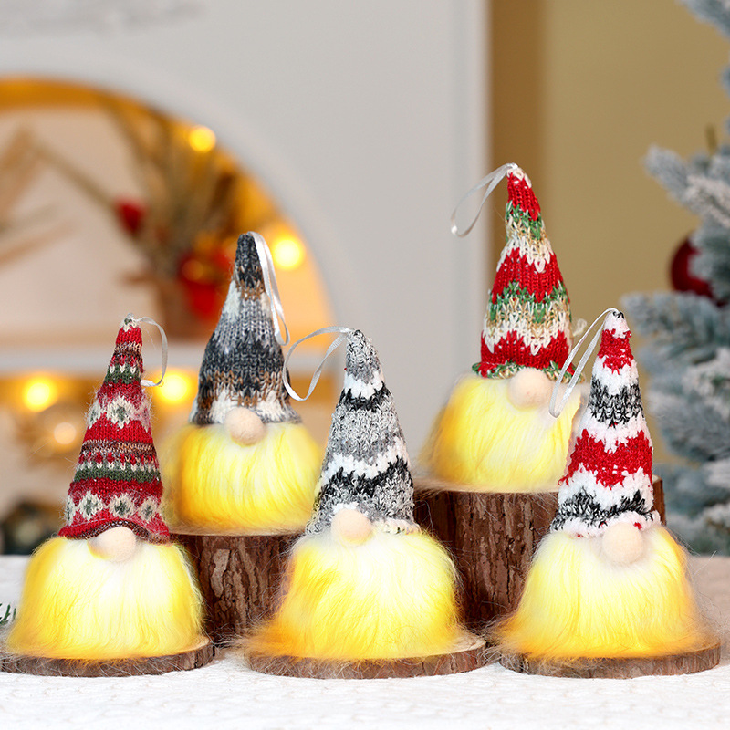 圣诞节发光公仔无脸老人针织尖帽高档毛绒摆件卡通装饰品跨境