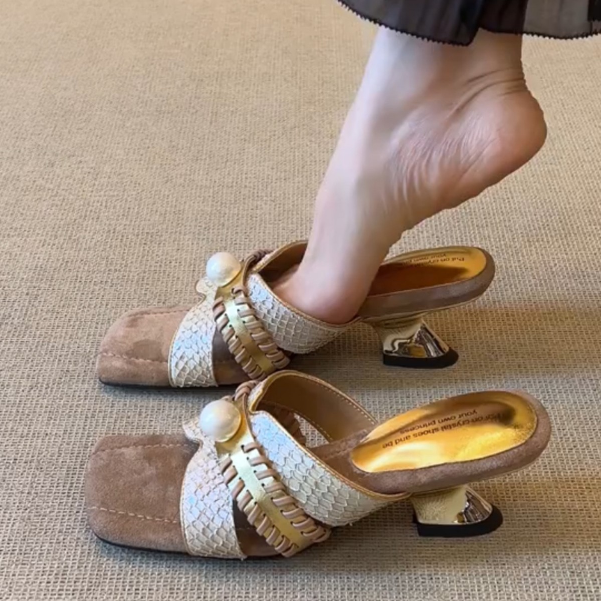 Niche Elegant Retro Square-Toe Sandals for Women's Summer Outer Wear 2025 New Wedge Sandals with Elegant French High Heels