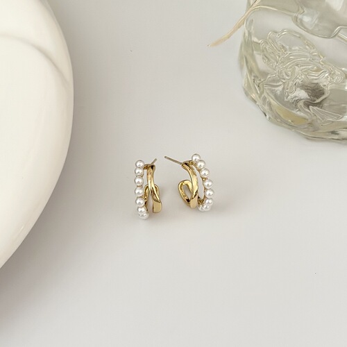 Simple and high-end commuting versatile pearl C-ring non-pierced earrings mosquito coil ear clip earrings