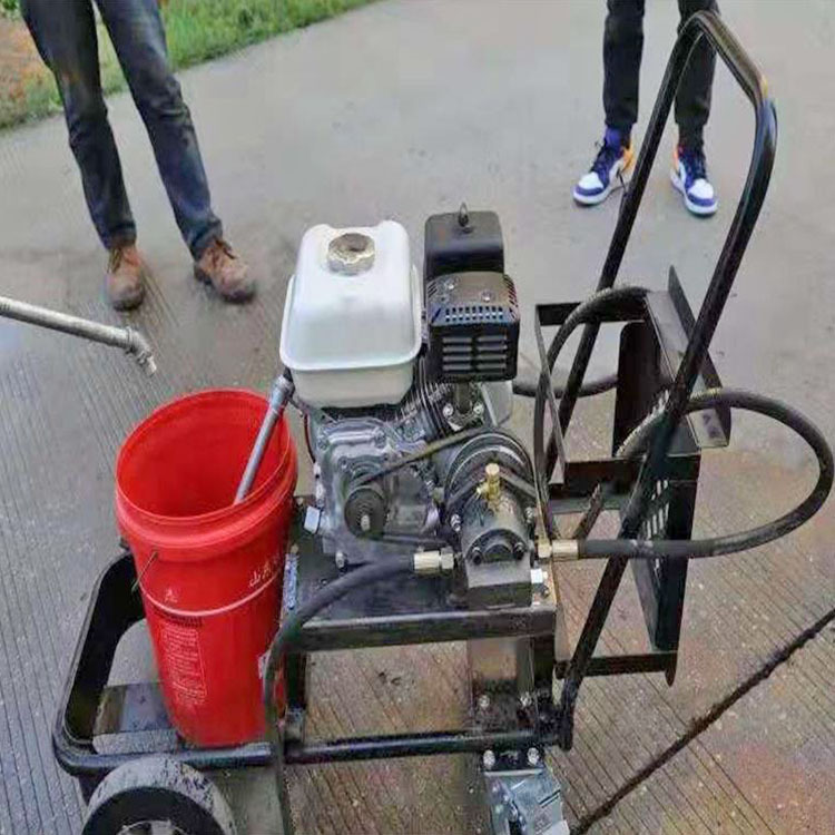 聚仁沥青洒布机 路面翻修沥青洒布机  手推式路面撒布机