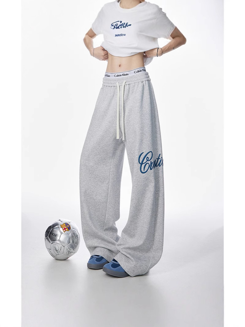 Trousers for leisure