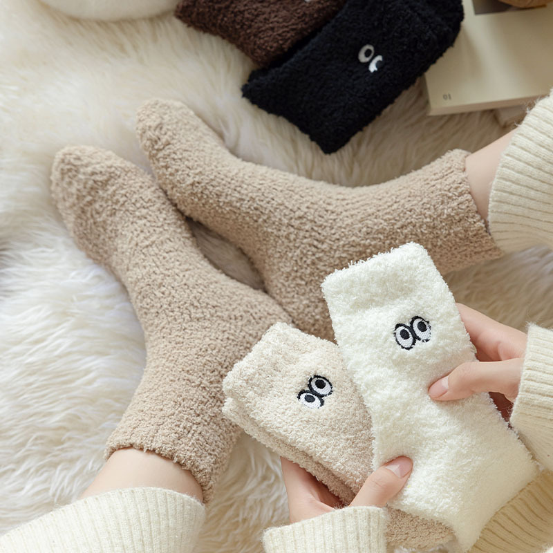 100g Weight Socks Classification Socks Lingerie Type coral fleece Fabric Type A Pair Quantity Home, Sleeping Occasion Eye, Solid Color Pattern Winter Season Women's Gender Cute Style Women's Cute Eye Solid Color Coral Fleece Crew Socks A Pair 无
