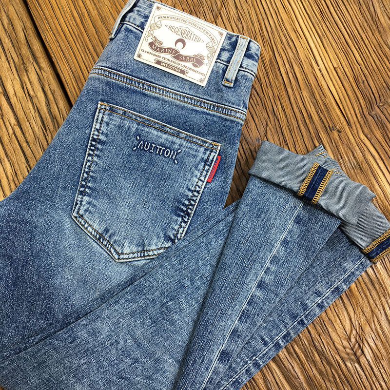 Hochwertige Jeans mit bedrucktem Bund für Herren im Sommer, trendige, elastische, schmal geschnittene Freizeithose für den Jugendtrend_voghion.com