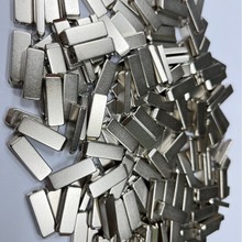 英规大脚4x8铝合金材质镀镍铝插脚镀镍英规插头五金铝脚英规铝脚