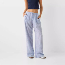 2024�W���羳���Q���R�d�W��Ů�b���m�ɾo�����l�y���e�����Lѝ