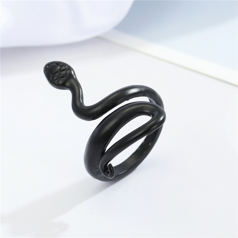 punk personality black frosted snake ring opening adjustable curved snake animal ring cross-border j