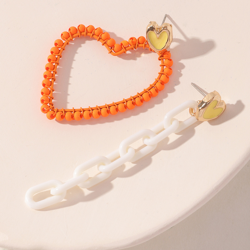 Wholesale Fashion Alloy Paint Heart Chain Asymmetrical Geometric Earrings Nihaojewelry display picture 4