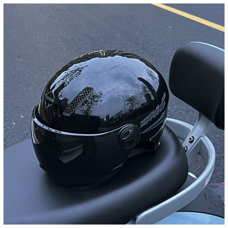 Dual-lens electric vehicle helmet, C national standard certified half helmet for motorcycles and electric scooters, sun-protective, stylish and cool summer hat for men and women, new