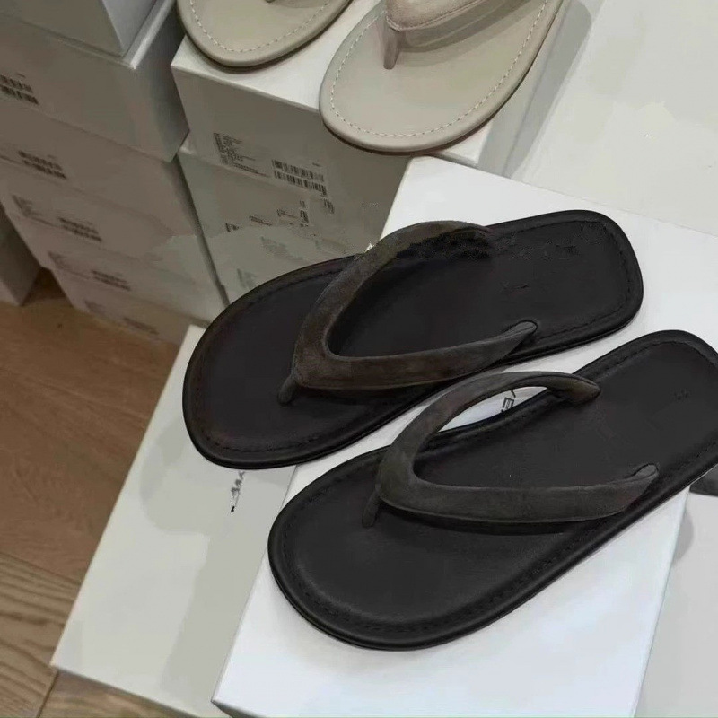 Genuine Leather Flat-Soled French-Style Thong Sandals to Wear with Skirts, Casual Vacation Beach Roman Sandals for Women in Summer Genuine Leather Flat-Soled French-Style Thong Sandals to Wear with Skirts, Casual Vacation Beach Roman Sandals for Women in Summer