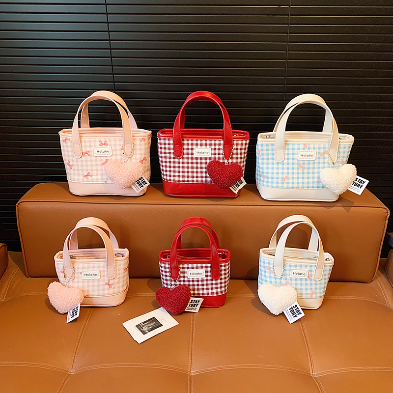 Bolsas infantiles de comercio exterior transfronterizo pequeñas bolsas frescas de amor colgante bolsas de cubo de mano lindas bolsas de hombro de niñas