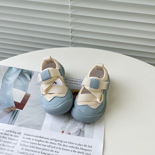 Principal Fish only sells toddler shoes for boys aged 1 to 3 years old, spring and summer mesh bread-toe anti-kick toddler shoes for women