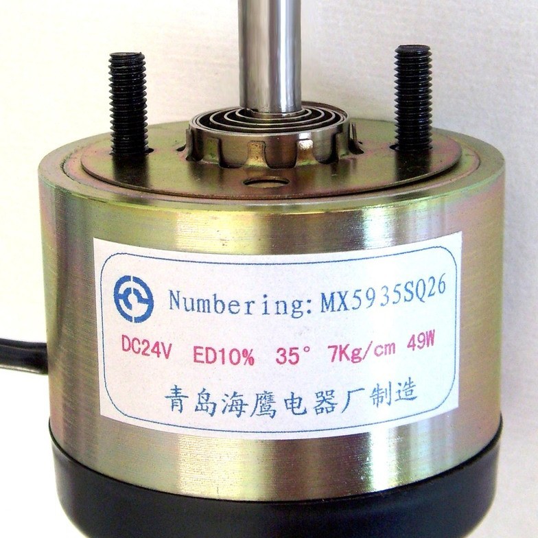 设计、生产旋转电磁铁（顺时针、逆时针：转角35° 45°)