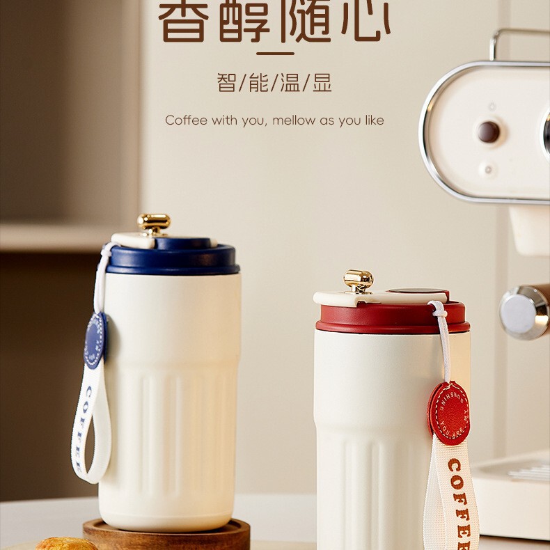 Smart 316 Stainless Steel Temperature-Displaying Coffee Cup, Double-Layer Vacuum Insulated Cup, Outdoor Portable Cup with Carrying Strap Smart 316 Stainless Steel Temperature-Displaying Coffee Cup, Double-Layer Vacuum Insulated Cup, Outdoor Portable Cup with Carrying Strap