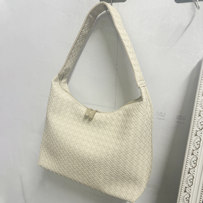 Korean Style New Woven Large Capacity Tote Bag Women's Shoulder Underarm Bag Fashion Versatile Luxury Handbag For Commuting - Thumbnail 6
