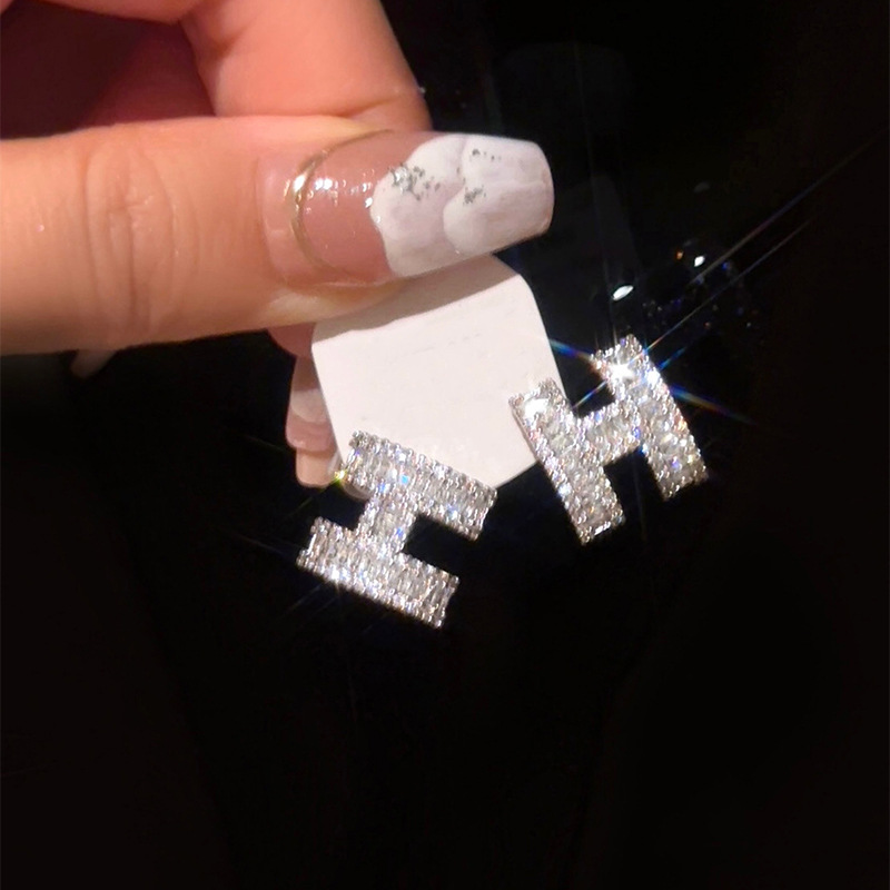 Oro real electrochapado diamante carta simple collar japonés y coreano ins estilo de alta calidad temperamento collar de cercanías colgante de la joyería