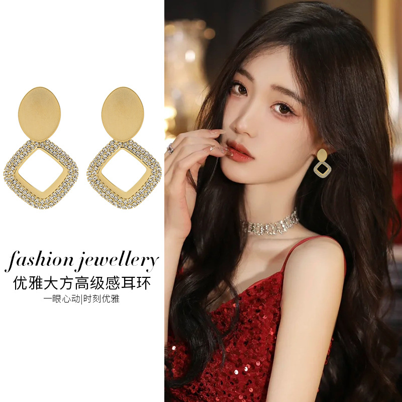 geometric square elegant earrings with zircon pearl