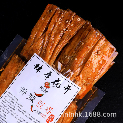 Hunan Specialty Spicy Bean Skin, Spicy Bean Strips, Spicy Tofu Dried Beans, Tofu Skin Strips, Spicy Bean Rolls, Nostalgic Snacks for Childhood Leisure and Snacks