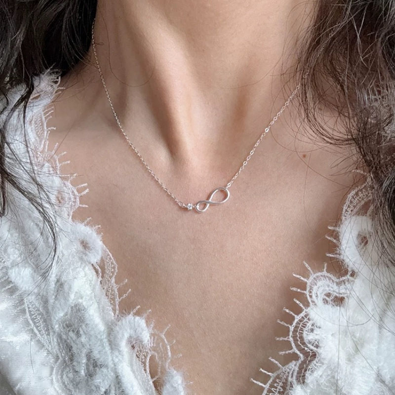 S925 スターリングシルバーメッキ 18K ゴールドインフィニティシンボル 8 フィギュアジルコンネックレス女性のためのシンプルな韓国の女の子の雰囲気鎖骨チェーン|undefined