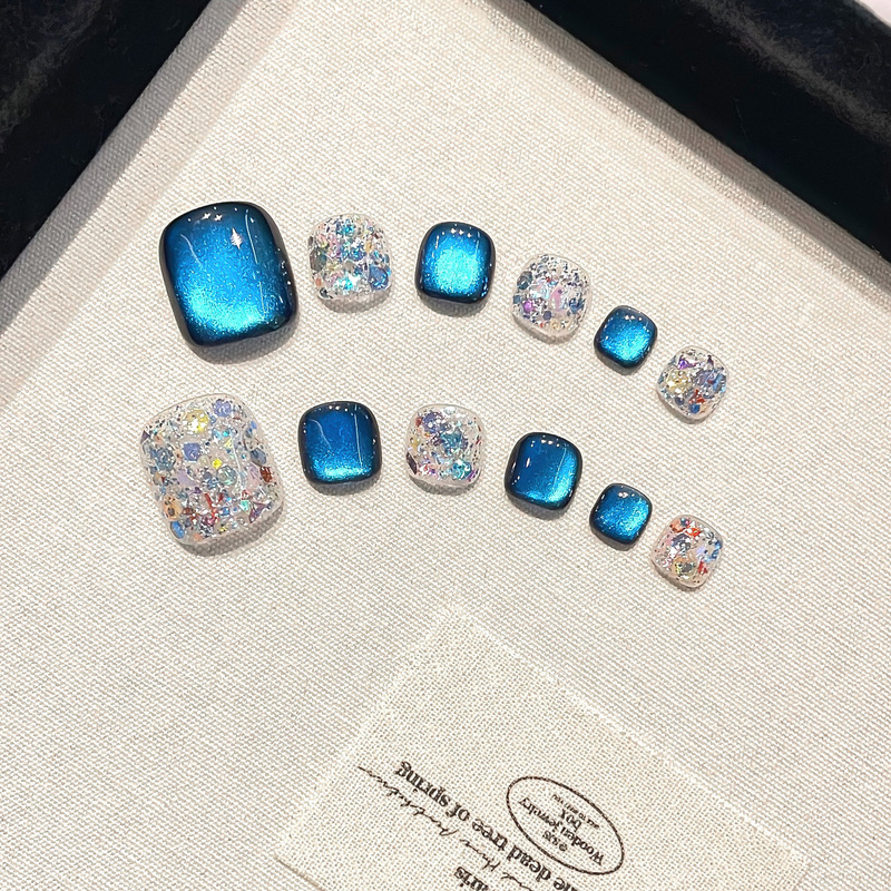Original Handmade Toenails with Purple Fine Glitter, Jelly Pink Sequins, and Cat Eye Nail Art That Brighten the Complexion, Perfect for Summer Feet Original Handmade Toenails with Purple Fine Glitter, Jelly Pink Sequins, and Cat Eye Nail Art That Brighten the Complexion, Perfect for Summer Feet