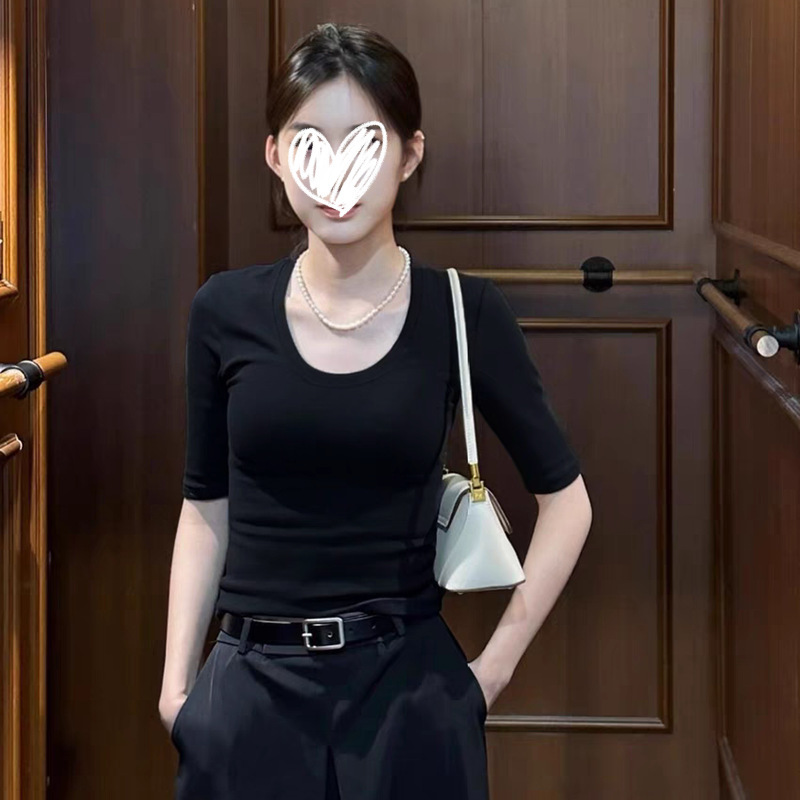 2025夏季新款黑色修身U领T恤女设计感掐腰打底衫气质五分袖上衣潮|undefined