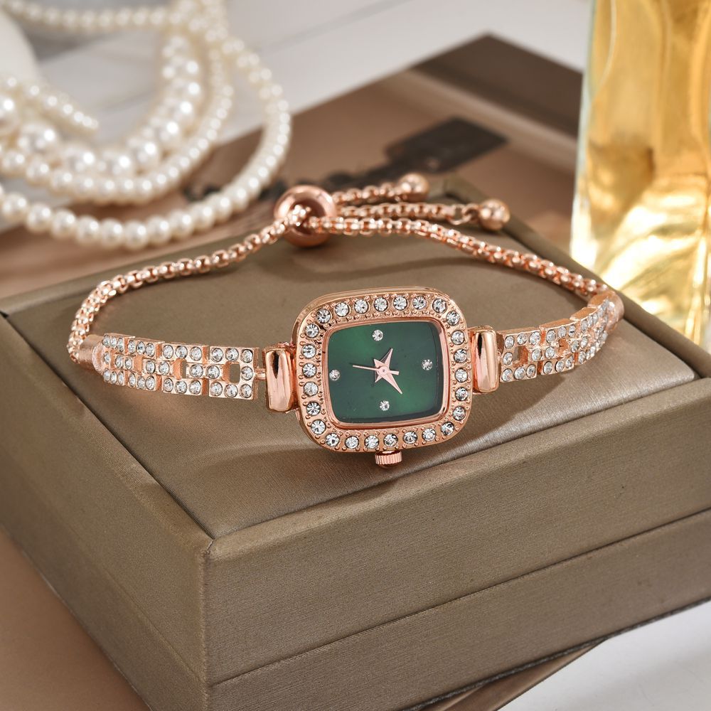 Nueva estudiante de estilo coreano temperamento diseño de cuerda de dibujo pequeño cuadrado con incrustaciones de diamantes temperamento de moda simple reloj de pulsera femenino