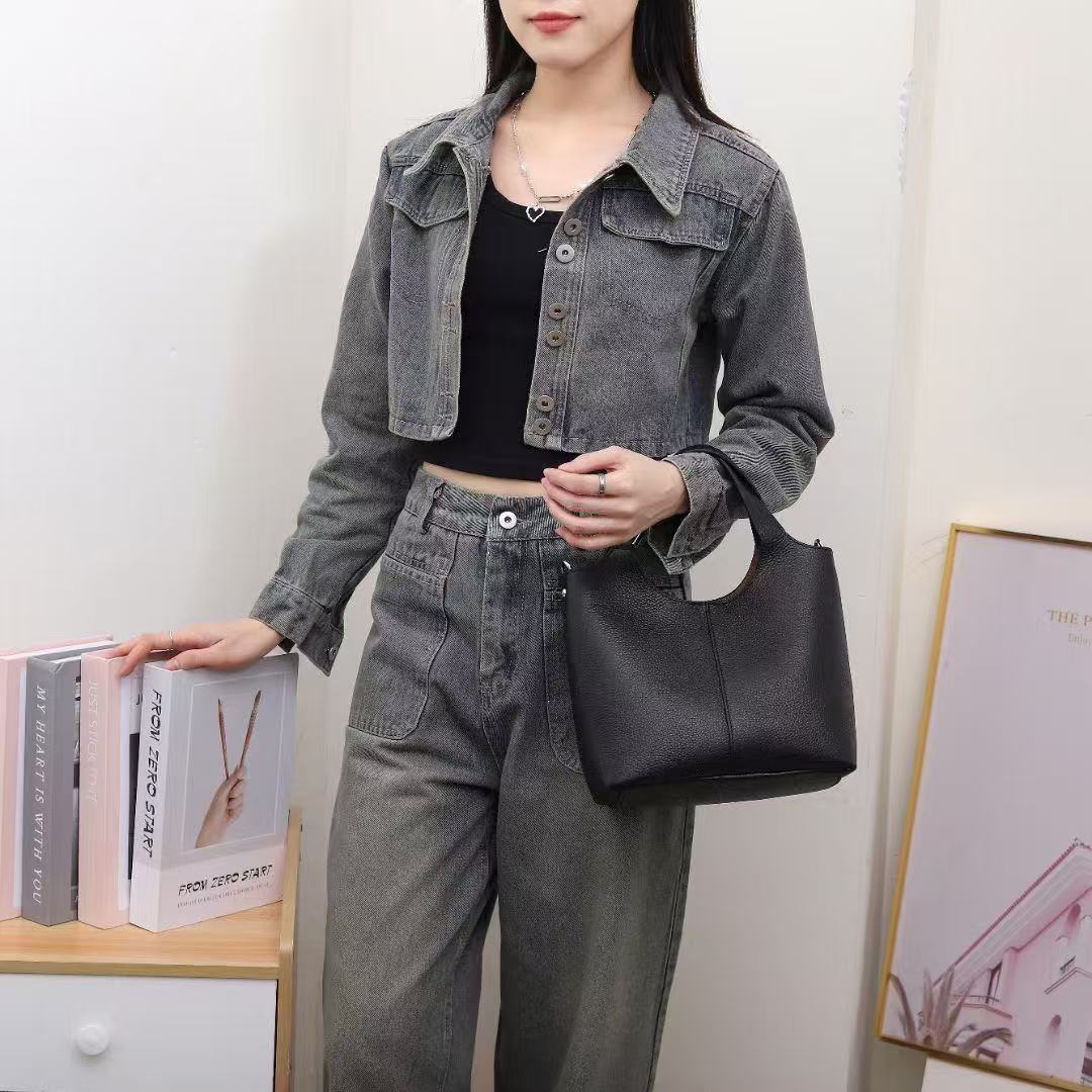 (2개) 캐주얼 COWHIDE 메신저 백 2024 새로운 도착 유행 올매치 대용량 핸드백 가죽 여성용 통근 어깨 가방