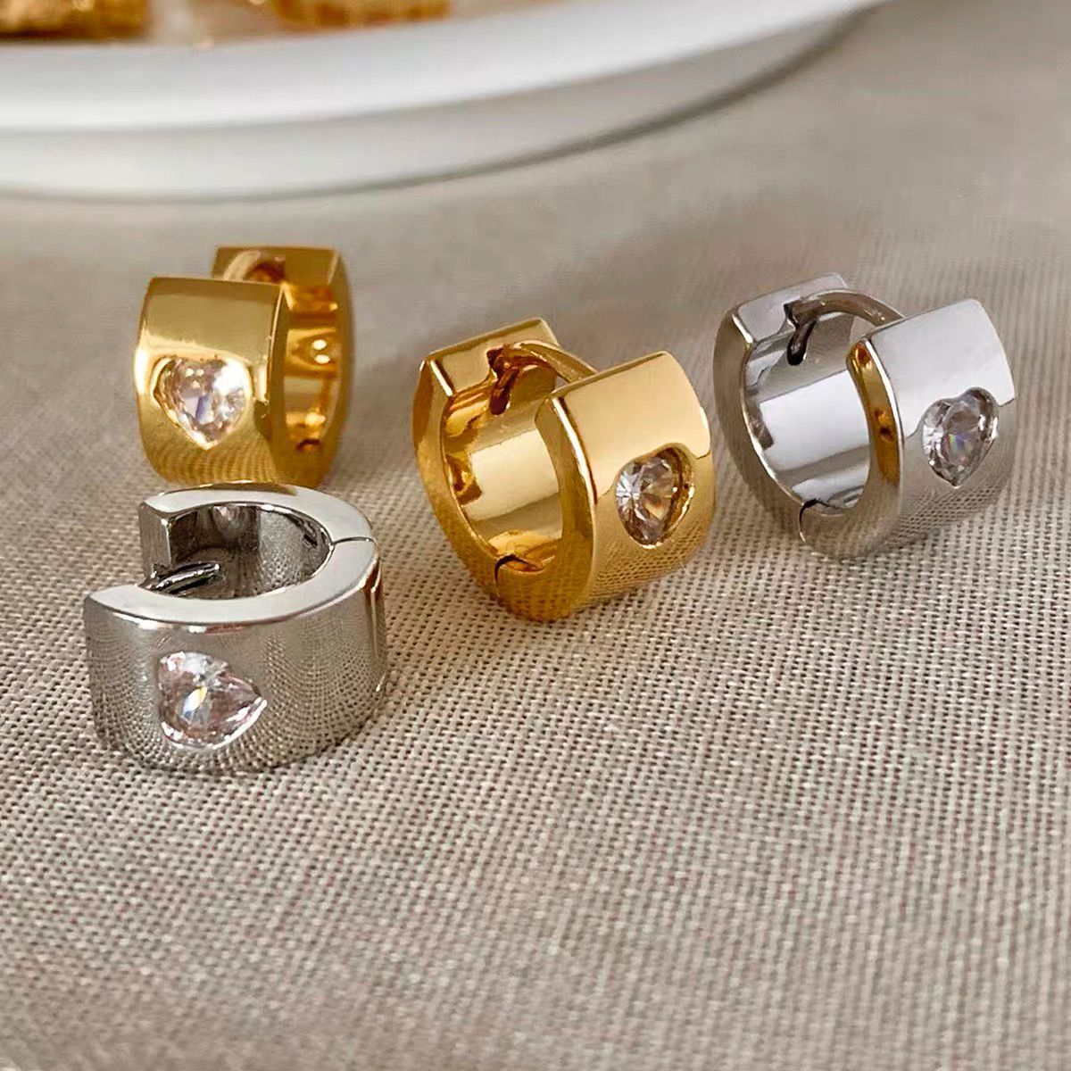 13g Weight Titanium Steel Ear Needle Material Zircon Inlay Material Earrings Classification 1 Pair Simple Style Heart Shape Plating Inlay Titanium Steel Zircon Earrings