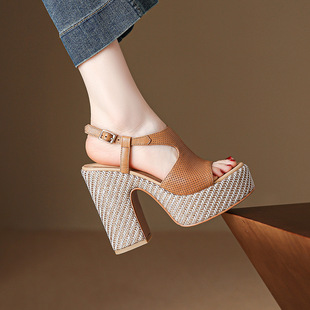 ��ˮ̨12cm���߸�Ь�����_Ů����Ƥһ�֎��ָ���ȹ���_�R��Ь��ɫ