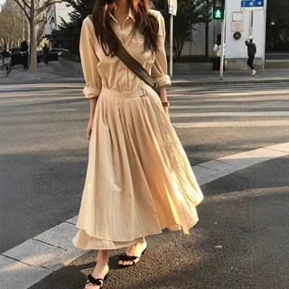现H 复古文艺翻领衬衫连衣裙2025春季女收腰显瘦个性拼接减龄裙装