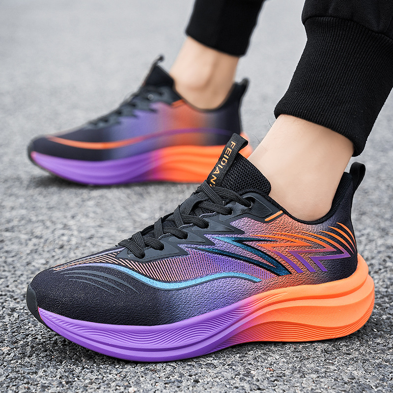 2024 nuevas parejas de moda nocturna zapatillas de deporte transfronterizas palomitas de maíz soleas grandes fricción sonora zapatillas deportivas para correr