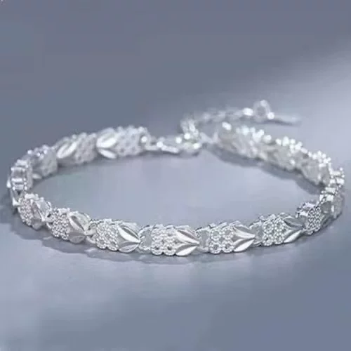 Cross-Border Popular Supply Heart Four-Leaf Clover Bracelet High-End Fashion Light Luxury Niche Fashion Simple Versatile Gift for Girlfriend