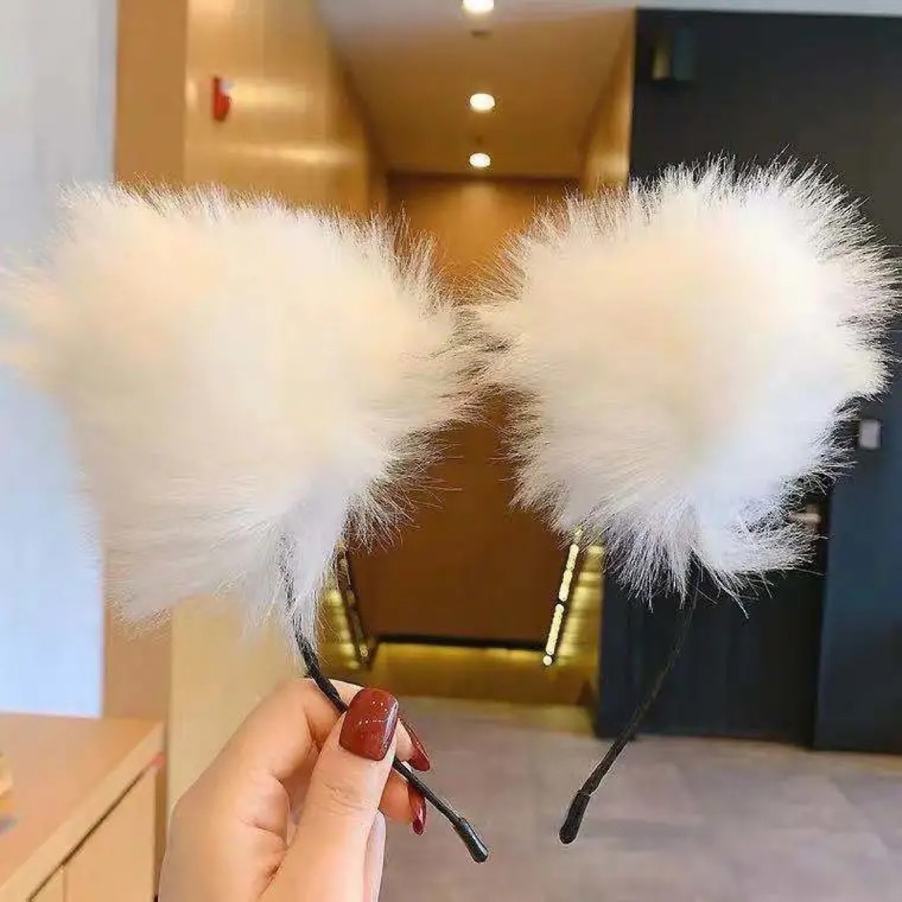 Cute Fur Ball Hairband with Ears, Black Ball Ear Design, Cosplay Photo Accessory — detail image 5