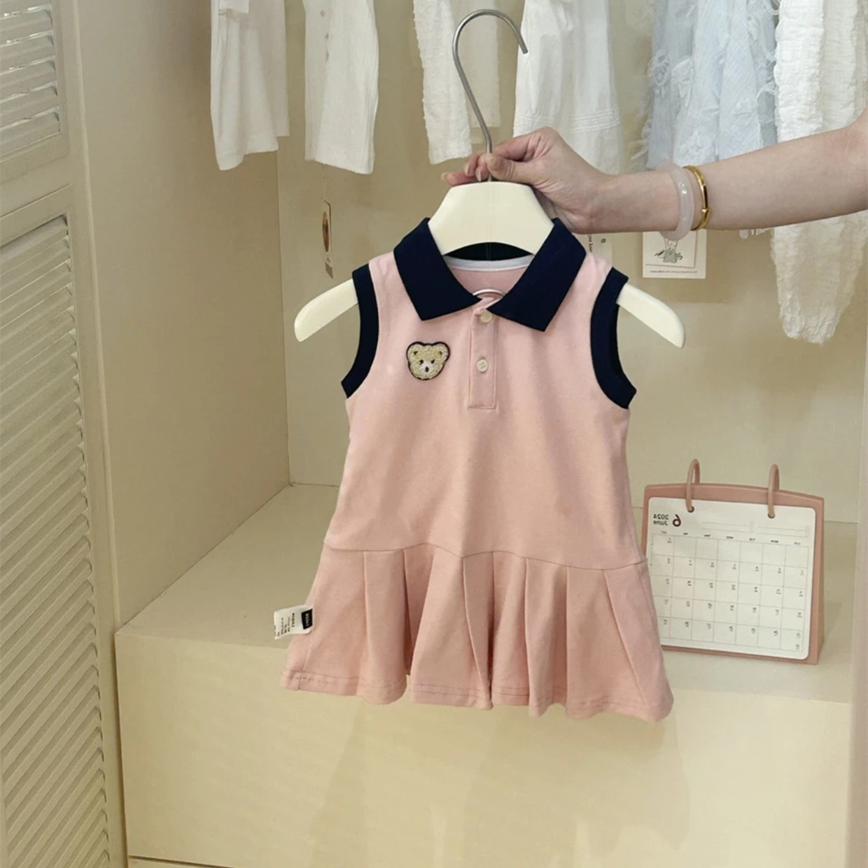 Xianning siete niñas verano nuevo estilo gris oso estilo universitario falda bebé estilo occidental falda de polo vestido de chaleco