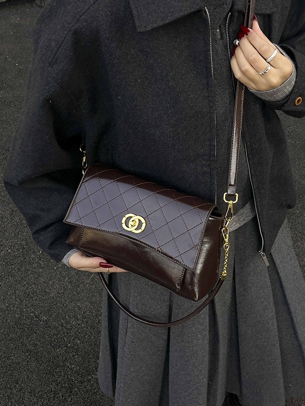 Bolso de mujer venta caliente transfronteriza nueva cadena de diamante bolso de hombro pequeño viento de fragancia alta humedad de moda lujosa bolsa de mochila ligera