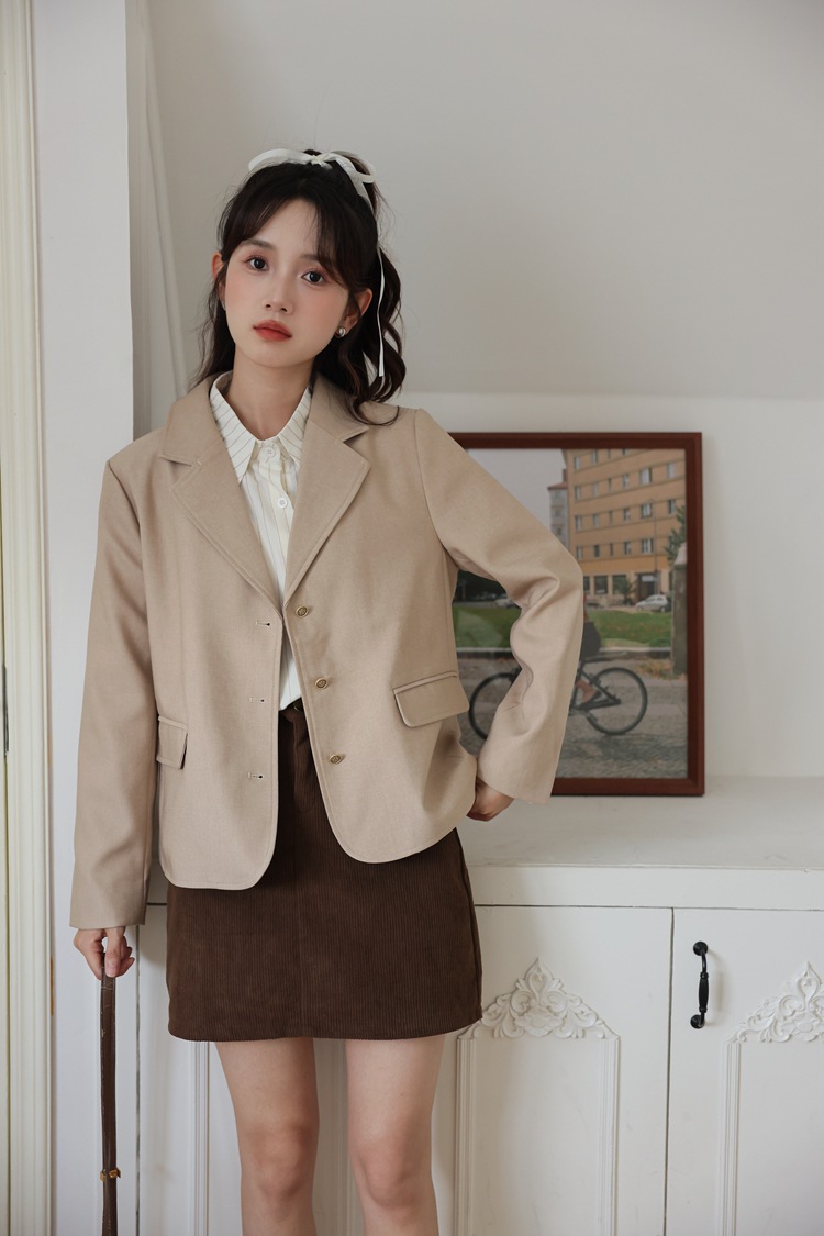 Simple French-style Short High-end Elegant For Women, New Spring Collection, Versatile Blazer With A Suit Collar_ecoleips.com