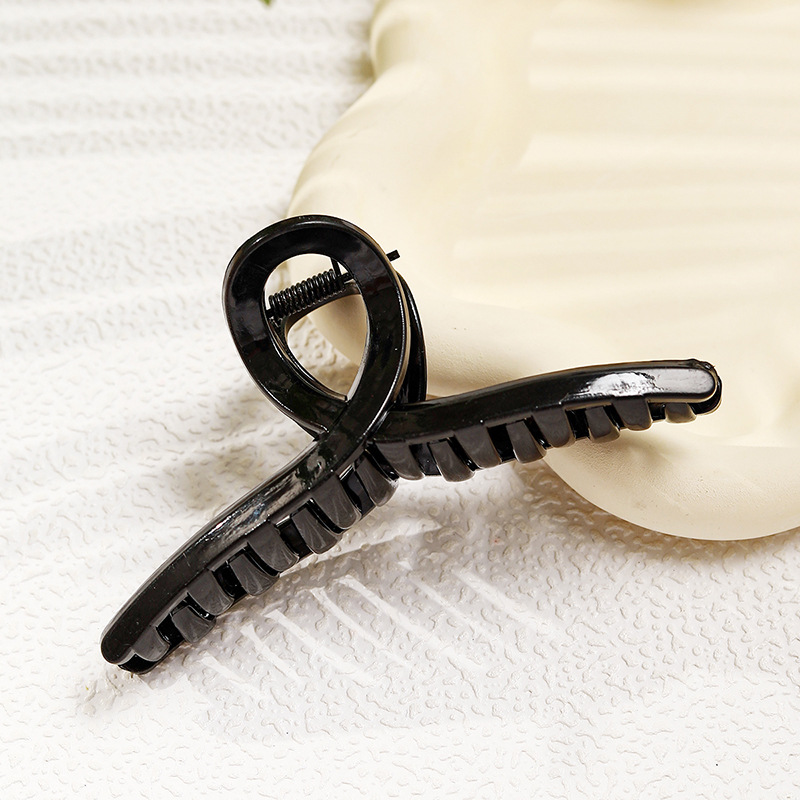 Pinza shark con detalles de diamante imitación – elegante, con cinta decorativa image 19