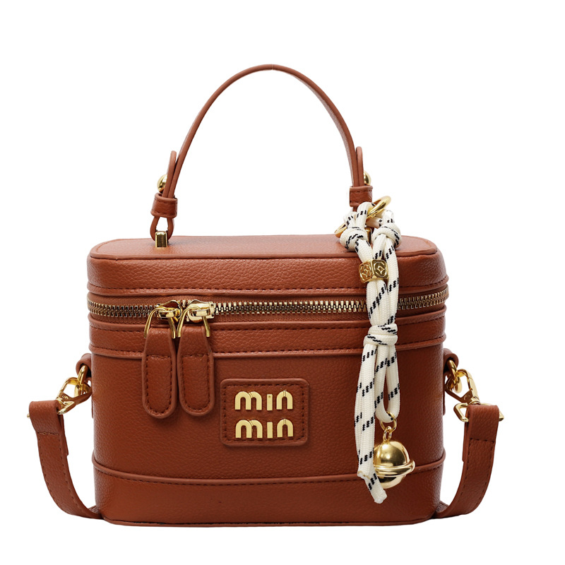 Caja portátil de alta gama transfronteriza pequeña bolsa cuadrada mujer 2025 nueva moda coreana bolso de mensajero de un solo hombro