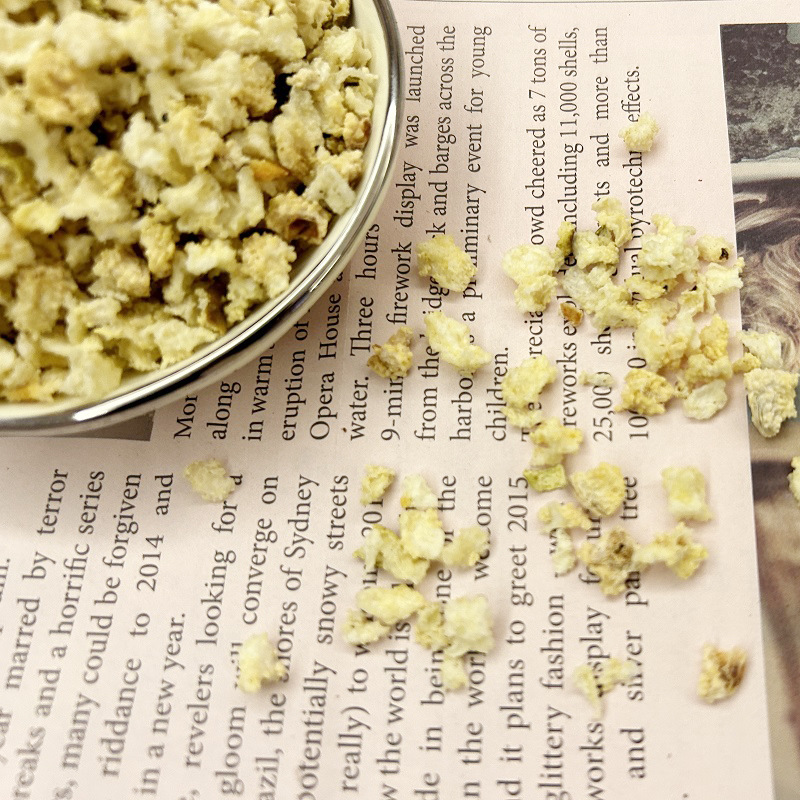 廠家直供烘乾脫水雪梨丁 散裝新貨水果粒雪梨乾 花草茶原料雪梨丁